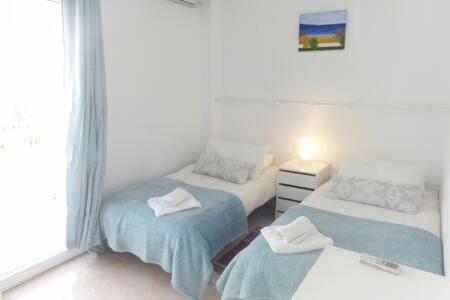 Amplio Apartamento Con Piscina Cerca De La Playa Nerja Eksteriør bilde